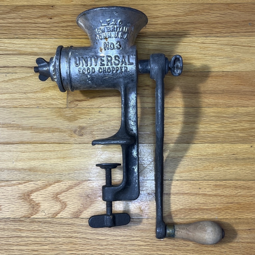 Vintage Universal Food & Meat Chopper Grindr No. 3 Made in‎ USA